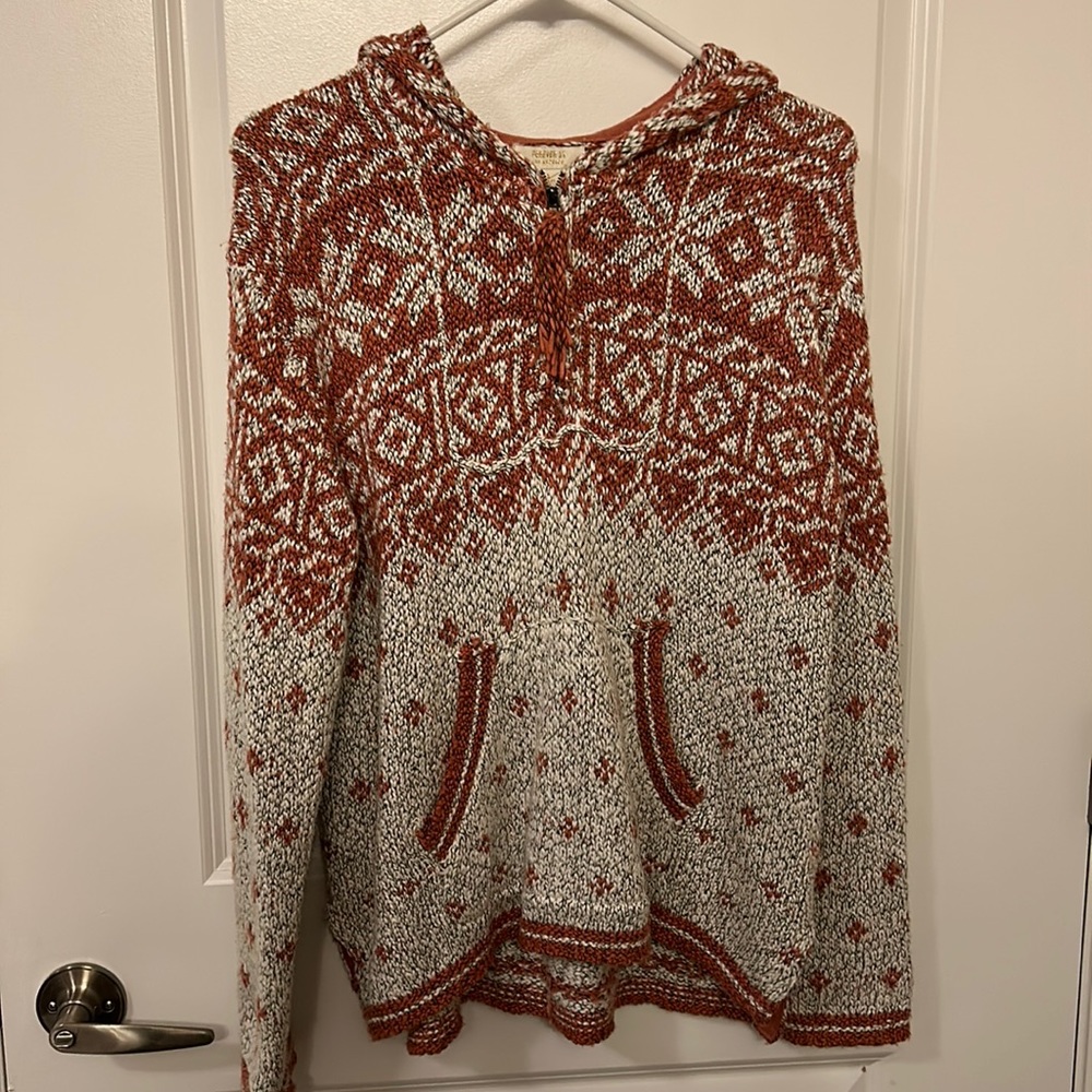 Hooded Forever 21 Rust and Cream Zip Up Knit Sweatshirt / Sweater Size Large
